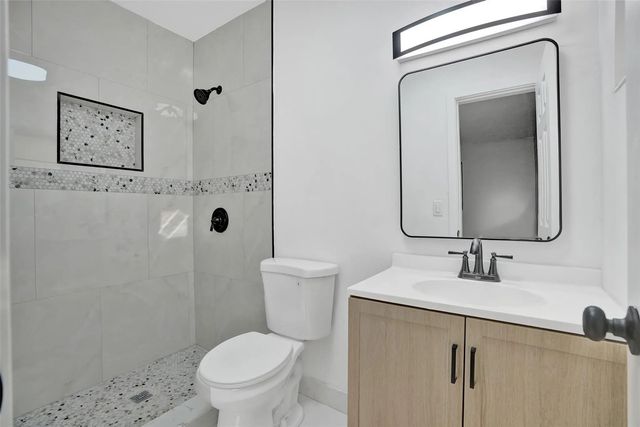 4 of 42 - 4430 Nw 22nd Street, Lauderhill, FL