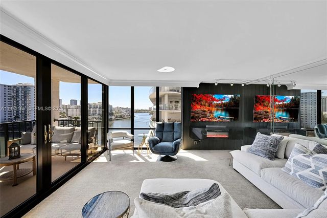 4 of 53 - 936 Intracoastal Drive #9h, Fort Lauderdale, FL