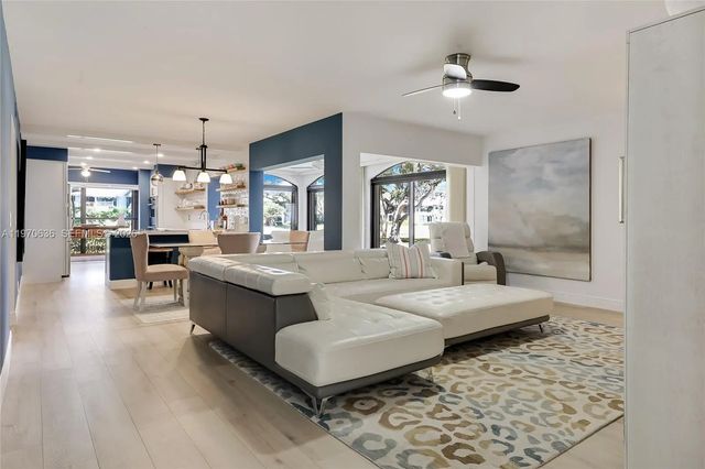 3 of 17 - 16671 N Traders Crossing N #121, Jupiter, FL