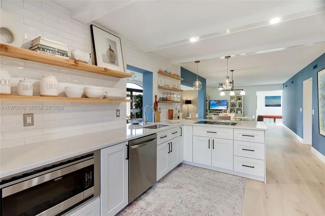 4 of 17 - 16671 N Traders Crossing N #121, Jupiter, FL