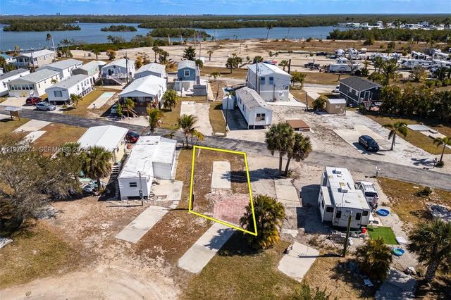 5 of 23 - 4 Helen Lane, , FL