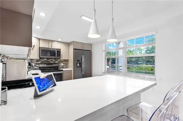 2 of 22 - 805 Cypress Boulevard #210, Pompano Beach, FL