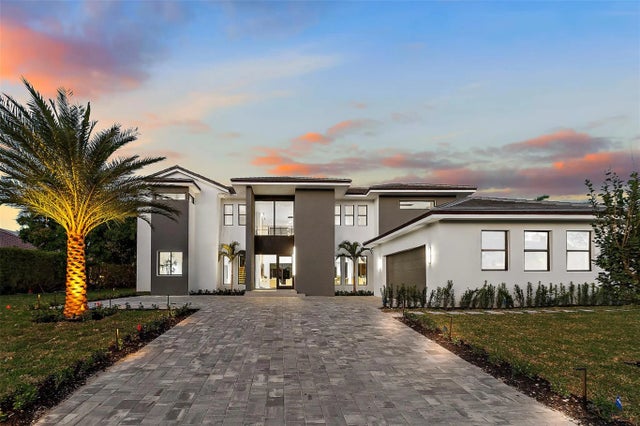 3716 Embassy Drive, West Palm Beach