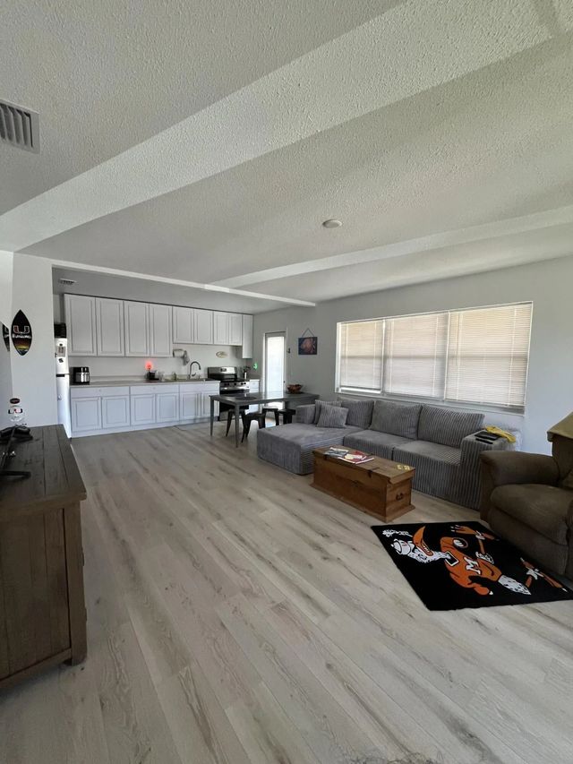 4 of 5 - 2737 Ne 28th Street #9w, Lighthouse Point, FL