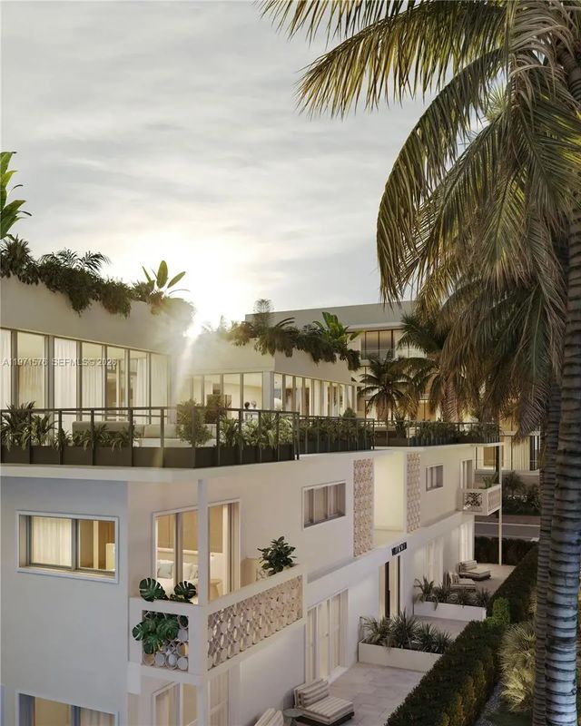 250 Collins Avenue #209, Miami Beach