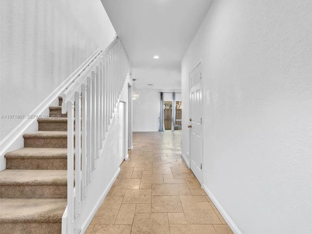 4 of 31 - 21 Se 3rd Avenue, Hallandale Beach, FL
