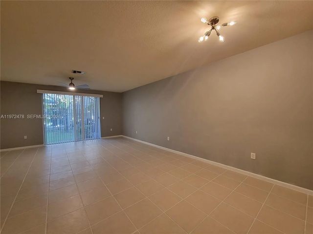 3 of 17 - 2761 Sw 82nd Avenue #102, Miramar, FL
