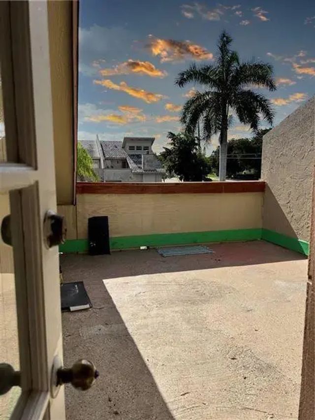 4 of 22 - 3947 Coral Springs Drive #22, Coral Springs, FL