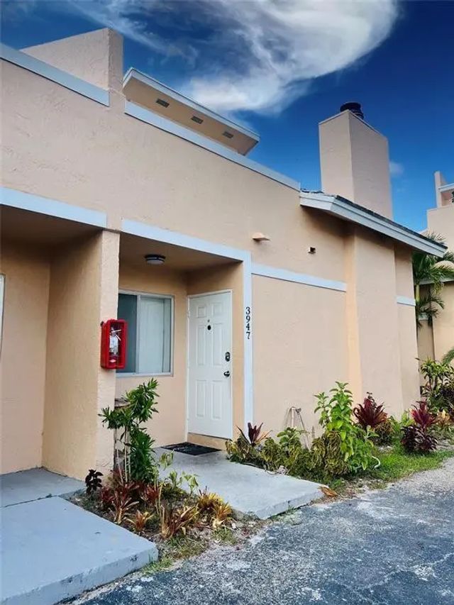 5 of 22 - 3947 Coral Springs Drive #22, Coral Springs, FL