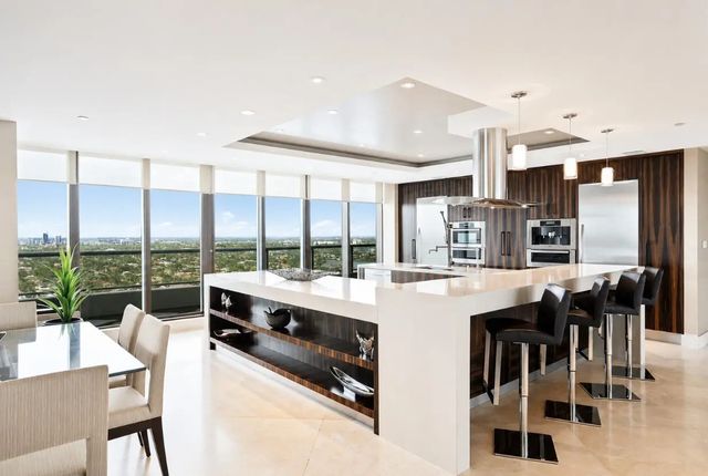 5 of 39 - 1 N Fort Lauderdale Beach Boulevard #lp 2302, Fort Lauderdale, FL