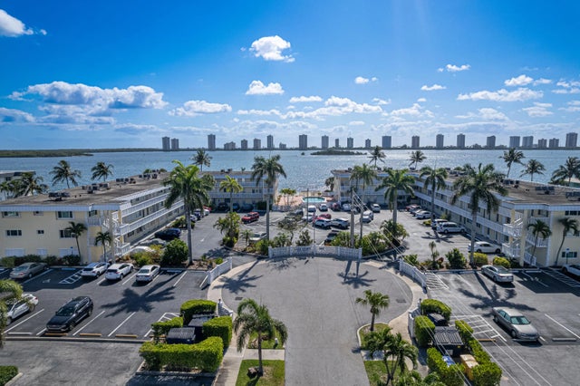 Photo of Listing #R11166844