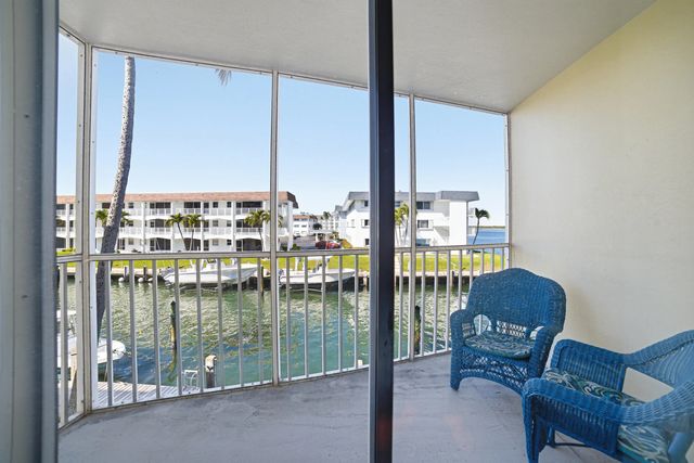 101 Doolen Court #207, North Palm Beach