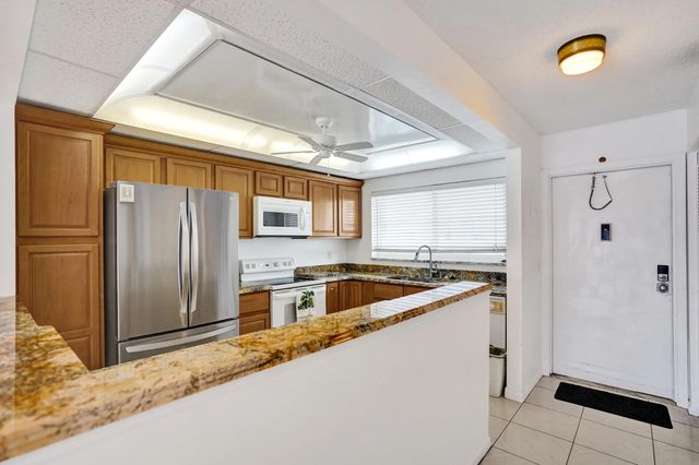 2 of 25 - 2012 S Federal Highway #404, Boynton Beach, FL