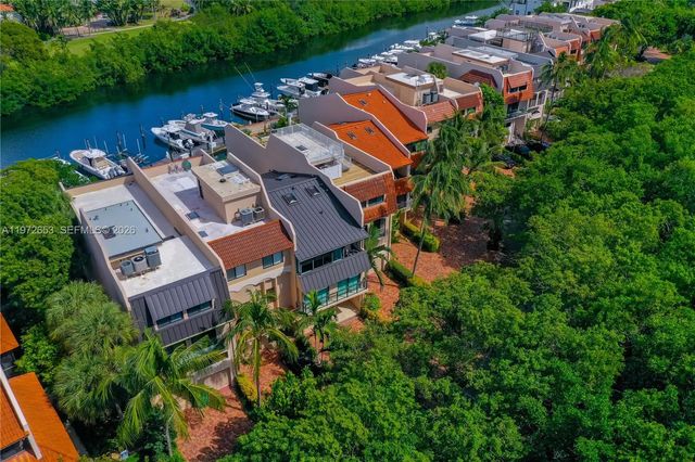 5 of 83 - 5990 Paradise Point Drive, Palmetto Bay, FL