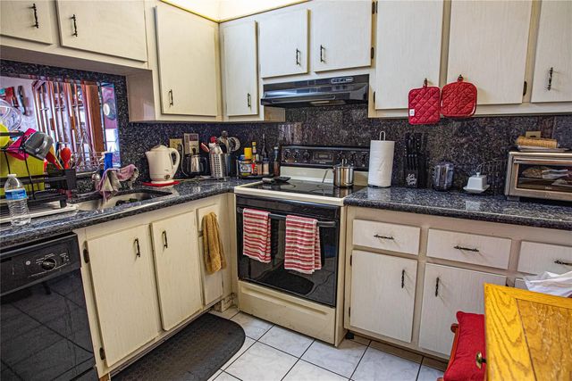 5 of 34 - 2850 Somerset Drive #307l, Lauderdale Lakes, FL