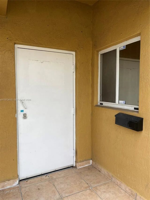 2431 W 80th Street #5-c, Hialeah
