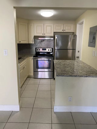 Photo of Listing #R11166907