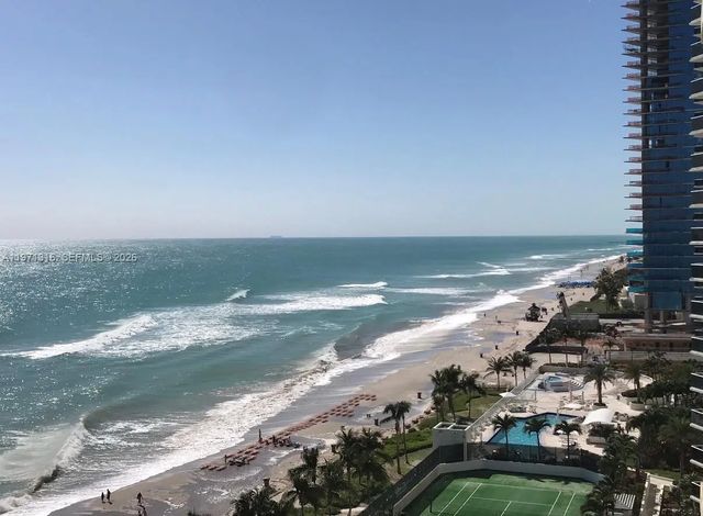 3 of 14 - 19201 Collins Avenue #1011, Sunny Isles Beach, FL