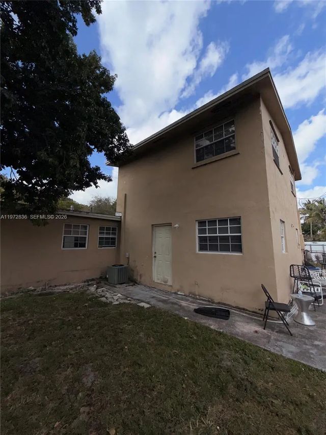 3 of 12 - 7191 Park Street, Hollywood, FL