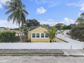 Photo of Listing #R11166941