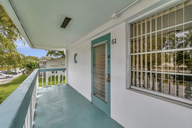 5 of 42 - 51 Ventnor C, Deerfield Beach, FL