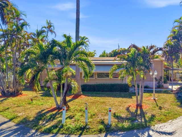2 of 41 - 8903 Oak Street, Boynton Beach, FL
