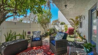 Photo of Listing #R11167024