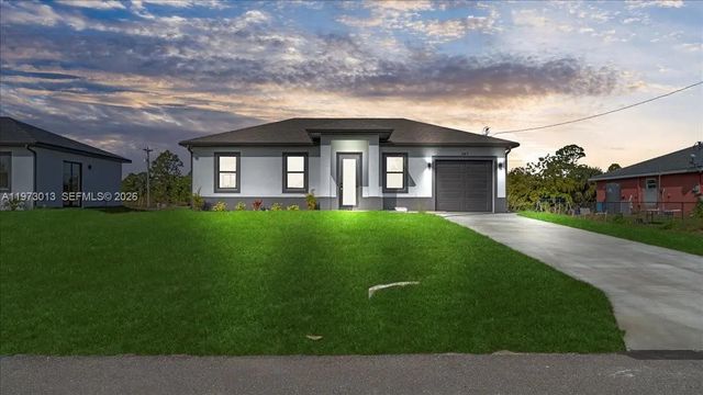 1143 Barfield Street E, Lehigh Acres
