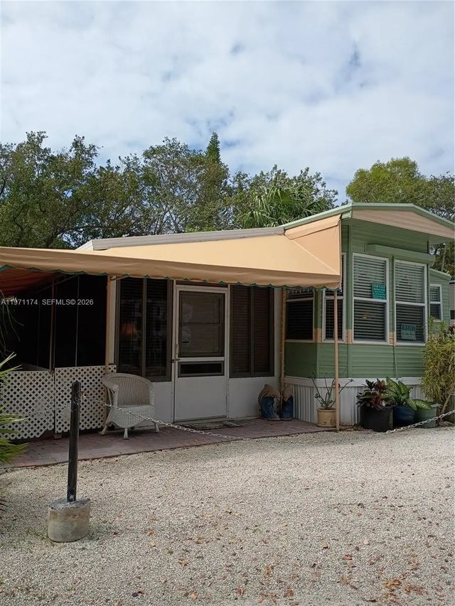 2 of 72 - 101551 Overseas Hwy, 147, Key Largo, FL