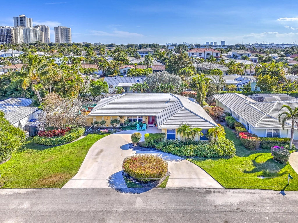1191 Emerald Lane, Singer Island