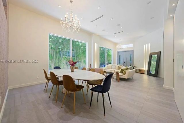 3 of 27 - 1615 Diplomat Drive, Miami, FL