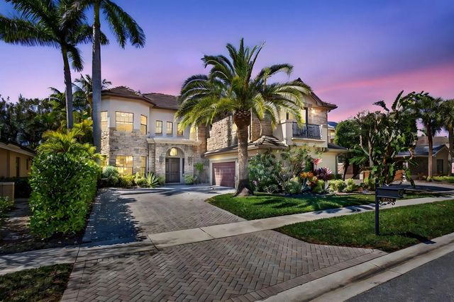 2 of 87 - 10468 Trianon Place, Wellington, FL