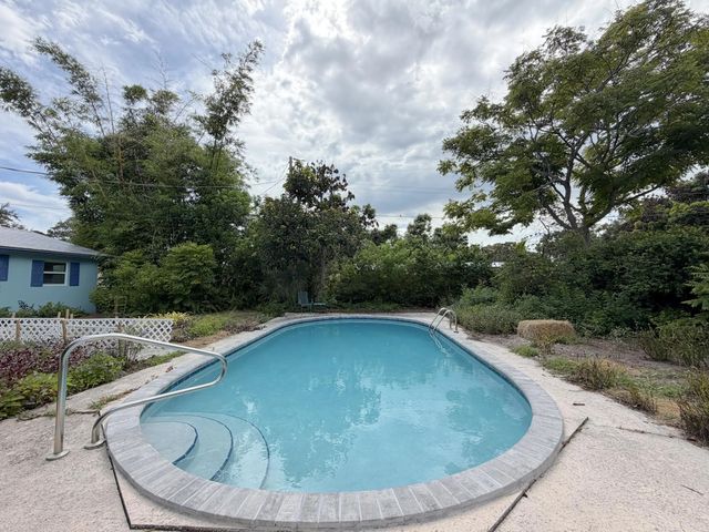 5 of 39 - 45 1st Court Sw, Vero Beach, FL