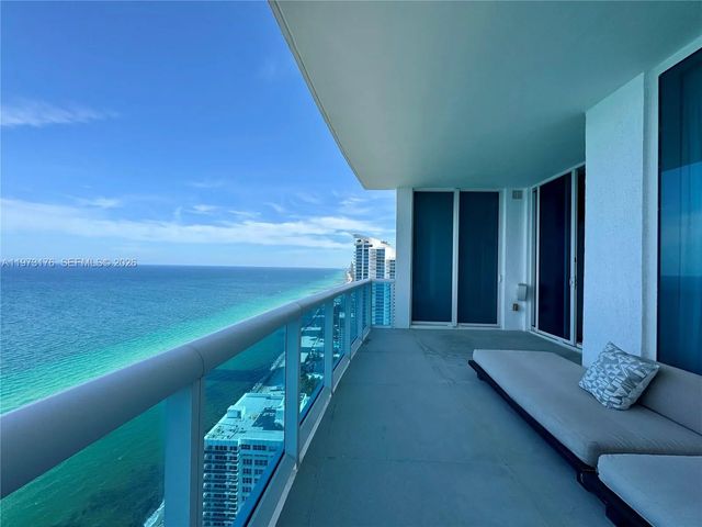 2711 S Ocean Drive #3404, Hollywood