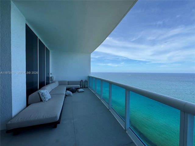 4 of 25 - 2711 S Ocean Drive #3404, Hollywood, FL