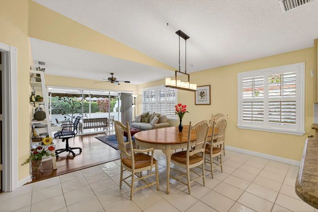 8323 Old Forest Road, Palm Beach Gardens