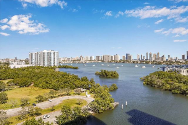 3 of 21 - 16385 Biscayne Boulevard #1502, North Miami Beach, FL