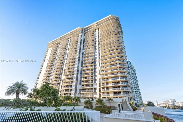 2 of 46 - 20191 E Country Club Drive #510, Aventura, FL