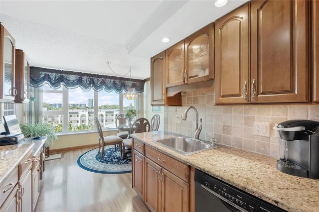 5 of 33 - 1620 S Ocean Boulevard #5l, Lauderdale-By-The-Sea, FL