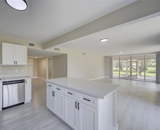 7582 Nw 86th Terrace #104, Tamarac