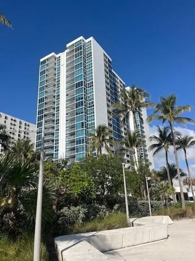 2 of 45 - 2655 Collins Avenue #1404, Miami Beach, FL