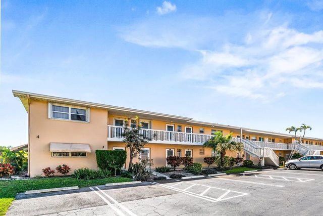 2 of 28 - 2121 Ne 1st Court #202, Boynton Beach, FL