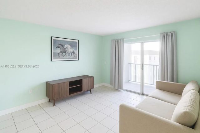 5 of 27 - 8895 Fontainebleau Boulevard #504, Miami, FL