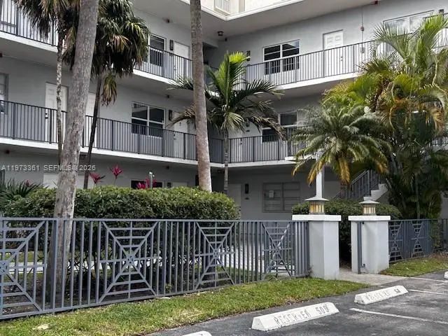 2200 S Ocean Drive #n102, Hollywood