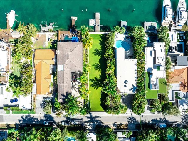 5 of 5 - 253 N Coconut Lane, Miami Beach, FL