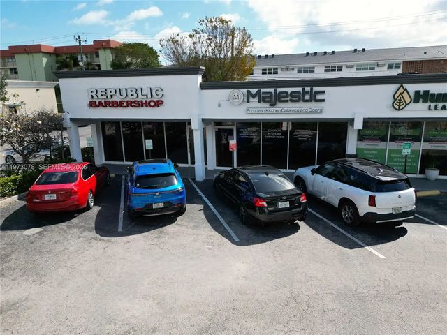 2 of 19 - 5200 N Federal Highway #2, Fort Lauderdale, FL
