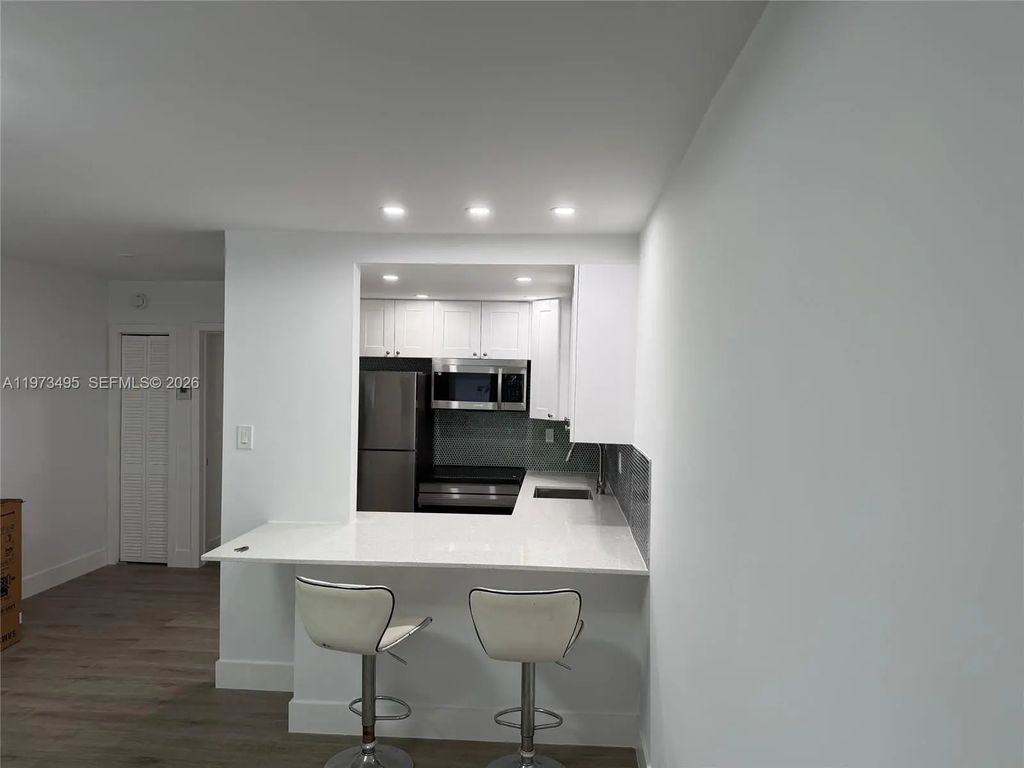926 Michigan Avenue #12, Miami Beach