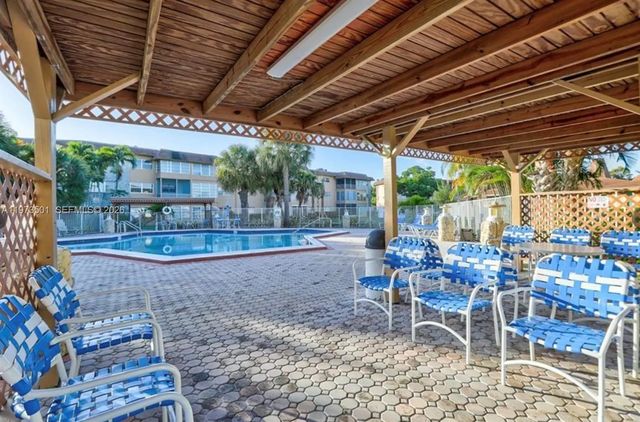 2 of 13 - 5021 W Oakland Park Boulevard #104, Lauderdale Lakes, FL
