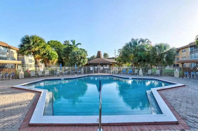 3 of 13 - 5021 W Oakland Park Boulevard #104, Lauderdale Lakes, FL