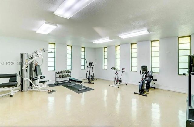5 of 13 - 5021 W Oakland Park Boulevard #104, Lauderdale Lakes, FL
